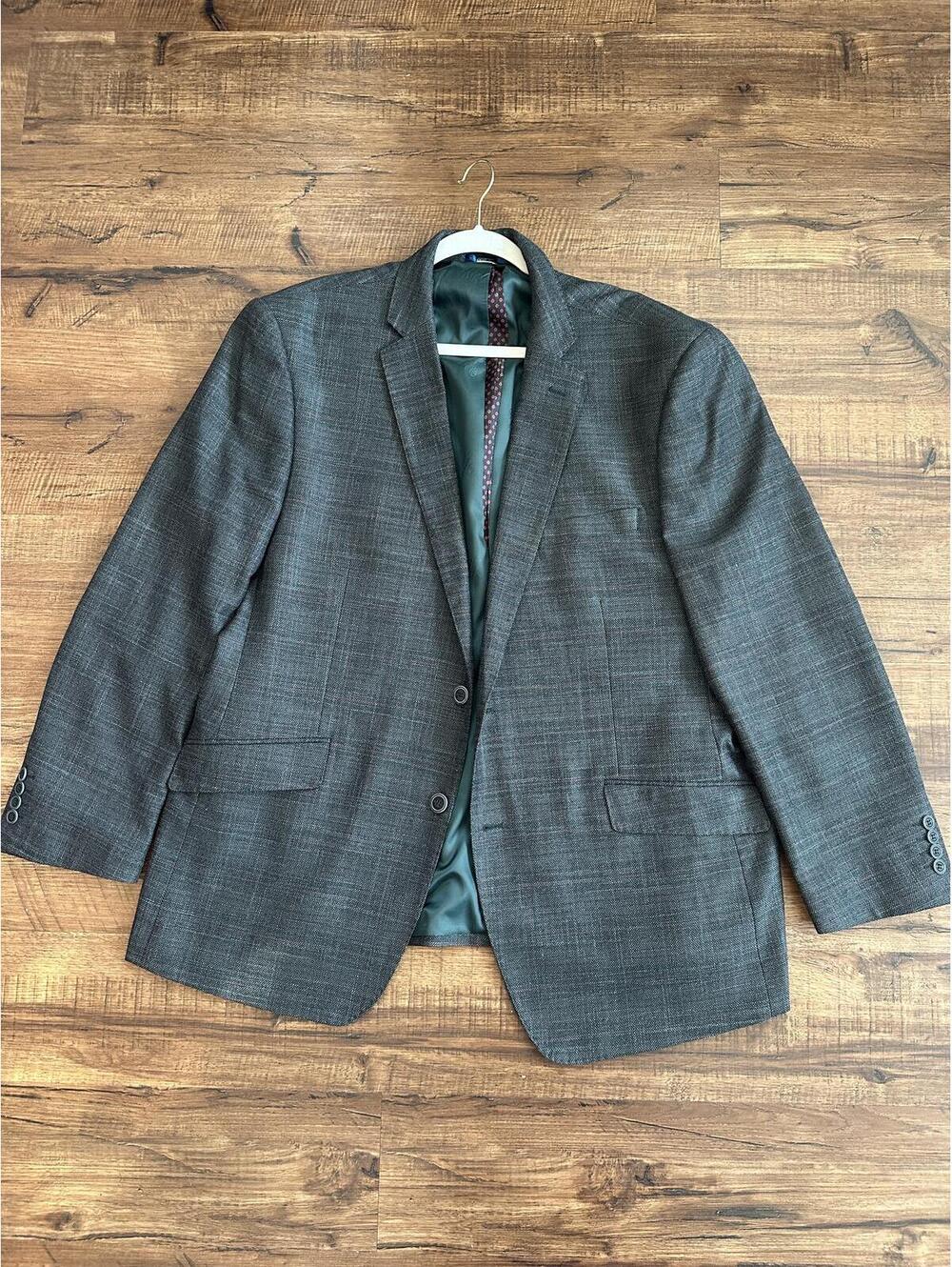 $1200 48r statement confidence checkered blazer [COPY]